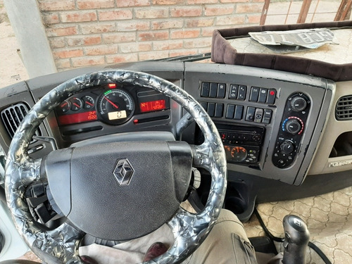 Imagen 9 de 10 de Renault Premium 2011