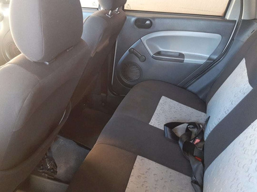 Imagem 7 de 14 de Ford Fiesta Trail 1.0 8v Flex