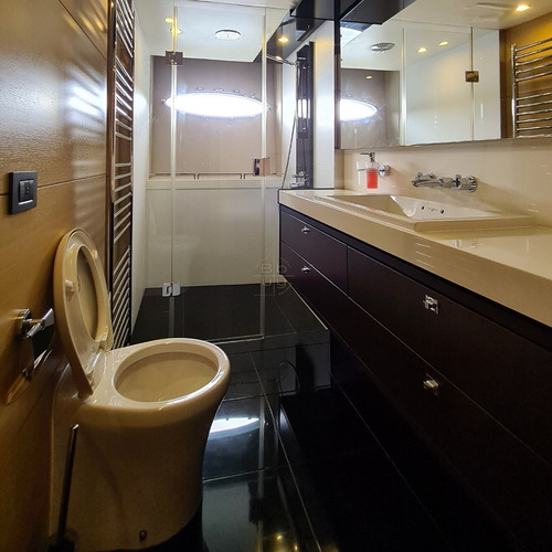 Imagem 6 de 6 de Princess V72
