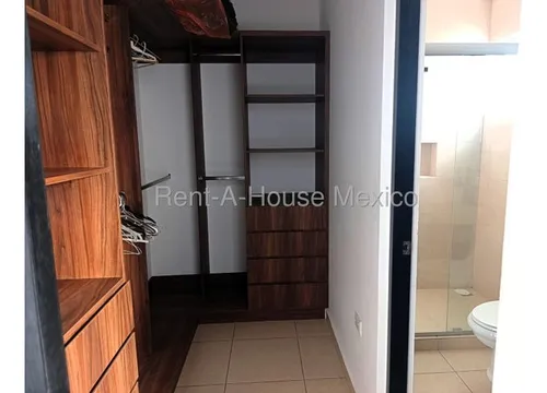 Casa Amueblada Con Cuarto De Tv, 2 Recámaras, Estudio. Renta - Zákia