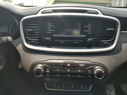 Kia Sorento 2.4 Lx At 2016