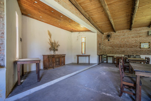 Hotel Boutique + Restaurante De Campo En Alquiler En Villa Ruiz