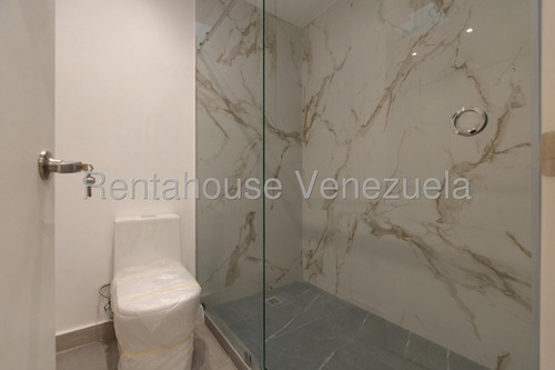 Casa (duplex) En Venta En El Cafetal, Distrito Metropolitano 25-17659