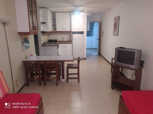 Imagen 13 de 21 de Apartamento En Alquiler Playa Grande Mls #23-11527 Yolanda Goncalves