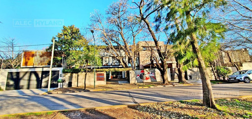 Imagen 2 de 30 de Casa Moderna 6 Ambientes En Venta Beccar-boating-río, San Isidro