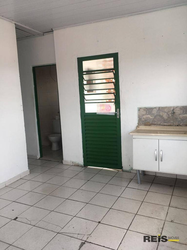 Casa Com 2 Dormitórios Para Alugar, 135 M² Por R$ 900/mês - Vila Fiori - Sorocaba/sp - Ca1749