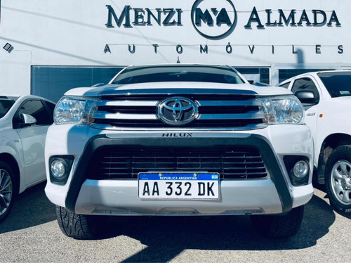 Toyota Hilux 2.8 Cd Srv 177cv 4x4 2016