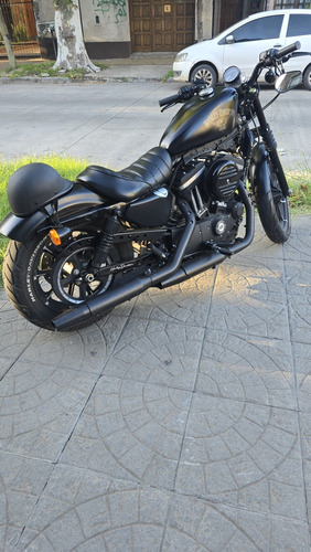 Harley Davidson Sportster Iron 883