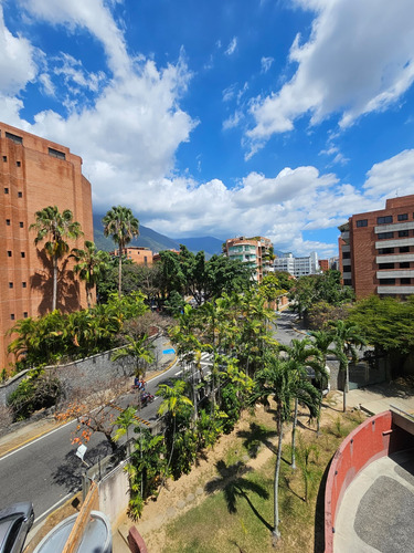 Alquiler De Apartamento De Lujo En Campo Alegre