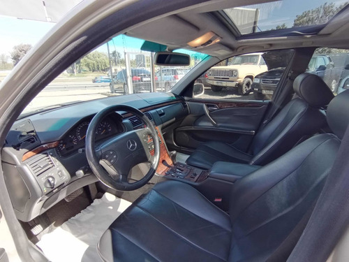 Imagen 11 de 12 de Mercedes-benz Clase E 2000 2.7 E270 Cdi Elegance Plus At