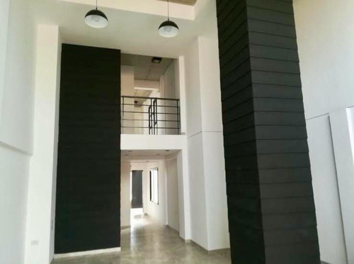Moderno Monoambiente A La Venta Con Cochera En Lanus!