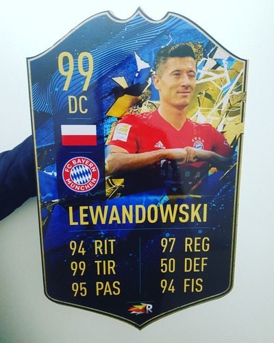 Imagen 2 de 8 de Carta Profesional De Fifa Ultimate Team Pequeña