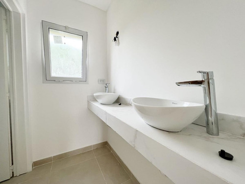 Imagen 20 de 20 de Casa En Venta El Canton Bº Norte A Laguna C/ Pileta