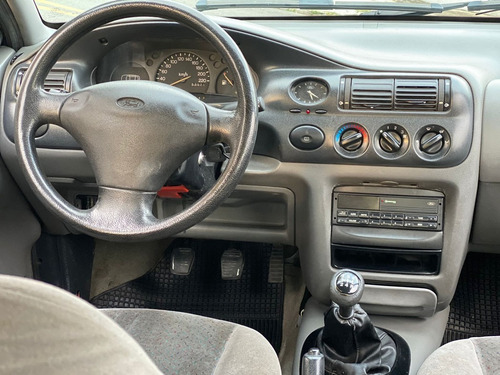 Imagem 8 de 9 de Ford Escort 1.8 I Gl 16v 1998