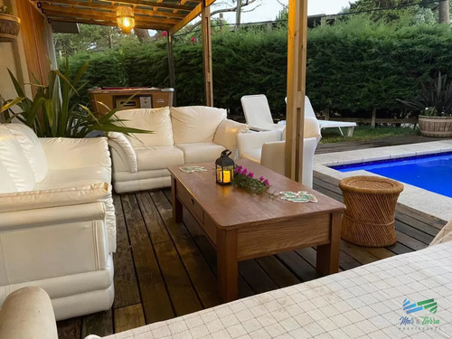 Vendo Casa De 4 Dormitorios Y Piscina, En San Rafael, Punta Del Este