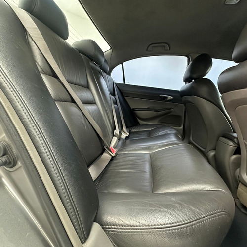 Honda Civic 1.8 LXS 16V FLEX 4P AUTOMÁTICO