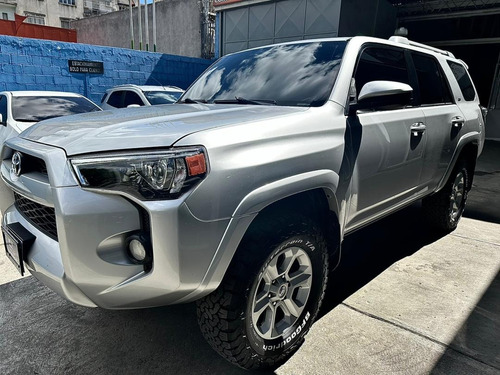 Toyota 4runner 2016 Sr5 