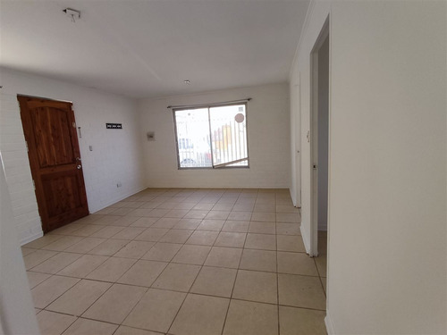 Casa En Venta De 3 Dorm. En La Serena