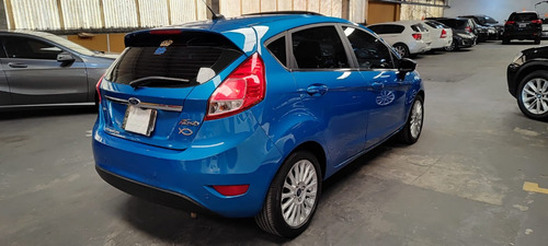 Ford Fista Titanium 1.6 Mt