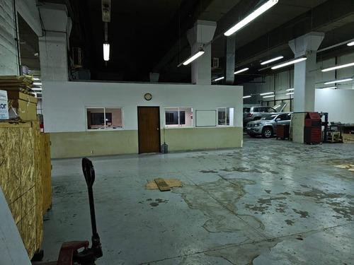Nave Industrial En Complejo Corporación Sur - Alquiler