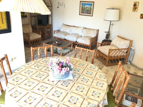 Imagen 3 de 17 de Apartamento En Alquiler 3dormitorios , Mansa, Frente Al Mar, Punta Del Este