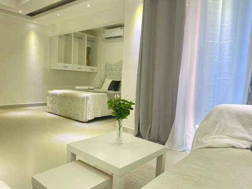 Imagen 12 de 26 de For Sale Penthouse Amueblado En La Av. España De 3 Habitaciones Vista Al Mar Y Jacuzzi
