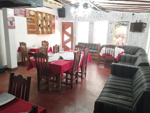 Venta De Fondo De Comercio Prestigioso Restaurant Completamente Operativo Especializado En Carnes Y Pizzas Sabanamar Isla De Margarita