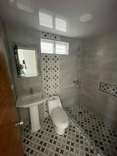 Imagen 10 de 11 de Apto En Alma Rosa, 3er Piso, 3hab, 2 Baños, 2 Parqueos