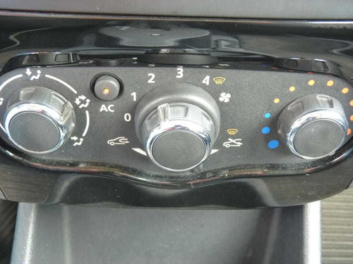 Imagem 13 de 15 de Renault Sandero Privilege Hi-flex 1.6 16v 5p Aut/ 1 Ano