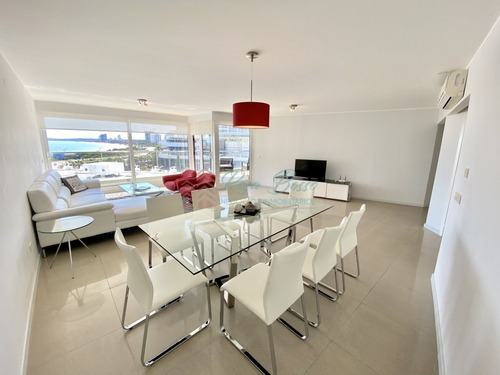 Apartamento En Mansa, 3 Dormitorios *- Ref: 2850