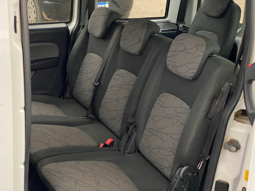 Fiat Doblo 1.8 16v Essence 7l Flex 5p 5 marchas