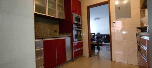 Imagen 2 de 11 de Vendo Ph 204m2 5h/3b/1p La Campiña 6038