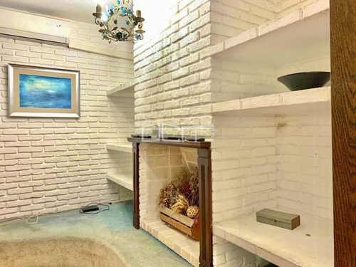 Venta - Importante Casa En Lugano- Ref: 594