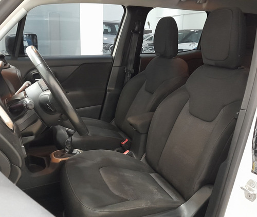 Imagen 10 de 18 de Jeep Renegade Sport 1.8l 2018