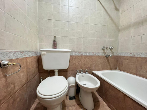Venta Casa - Villa Lugano - 3 Dormitorios Con Cochera - Apto Credito