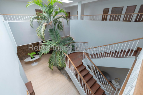 Casa En Venta En Alto Hatillo Caracas Jardin Vista Panoramica Angela Tochon