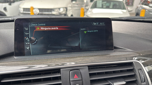BMW Serie 3 2.0 330ia Luxury Line At