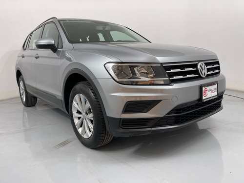 Volkswagen Tiguan TRENDLINE PLUS TSI DSG L4 150 HP