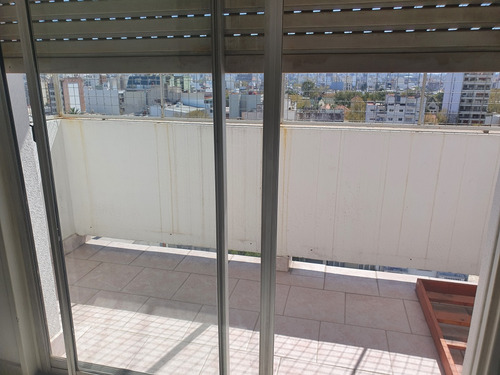Departamento 2 Ambientes En Flores Con Renta
