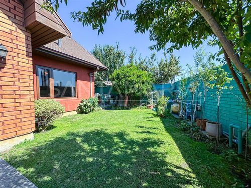 Arriendo Casa Ubicada En La Foresta, San Pedro De La Paz.