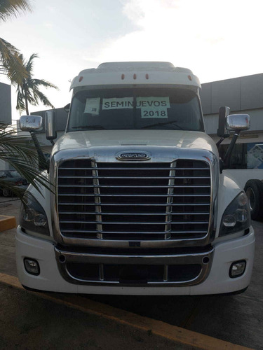 Freightliner Cascadia Dd15 475hp 18 Vel Cab 72 Std., 02 Oc