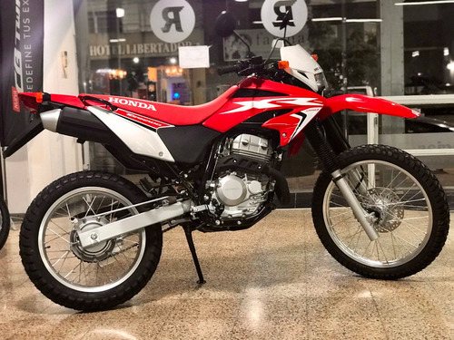 Imagen 3 de 8 de Honda Xr 250 Tornado--0 Km - Agencia Y Servicio Oficial