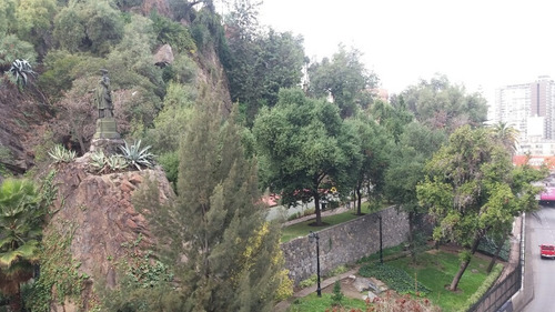 Inmediato Metro Santa Lucia/ Cerro Santa Lucia