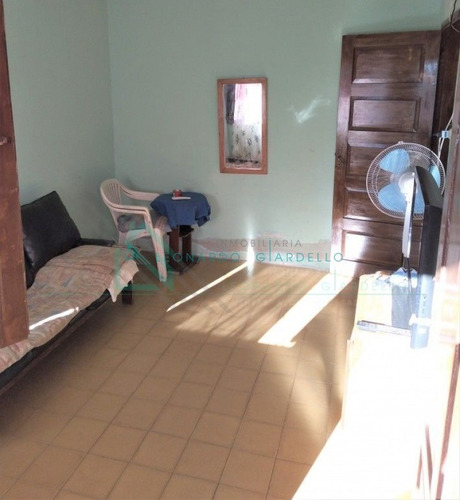 Imagen 7 de 12 de Carmelo - Casa Con Gran Predio