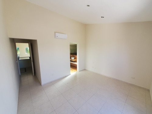 Casa En Venta En Playa Del Carmen 3 Recamaras Con Alberca Privada