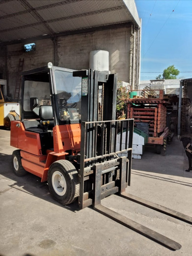 Imagen 1 de 7 de Autoelevador Clark 2,5 Ton. - 4,5 Mts. 1.996