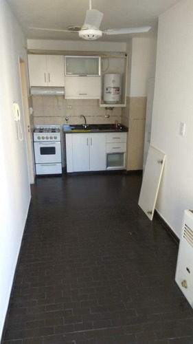 Imagen 3 de 26 de Departamento - Abasto