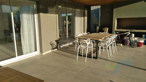 Venta Y Alquiler De Casa En Santa Emilia