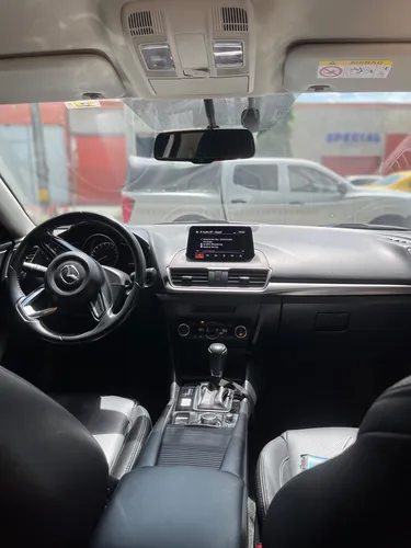 Mazda 3 2.0 Touring At