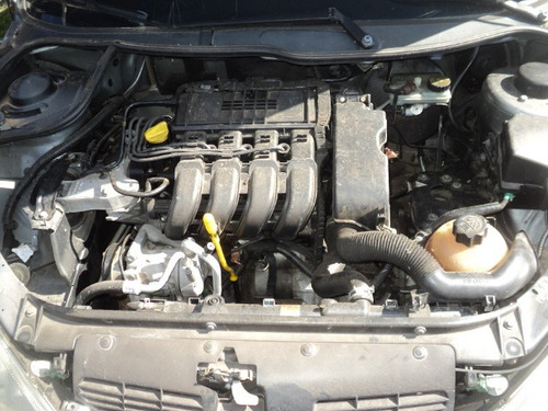 Imagem 2 de 8 de Sucata Peugeot 206 1.0 16v 2002 Gas. 4 Porta - Rs Auto Peças